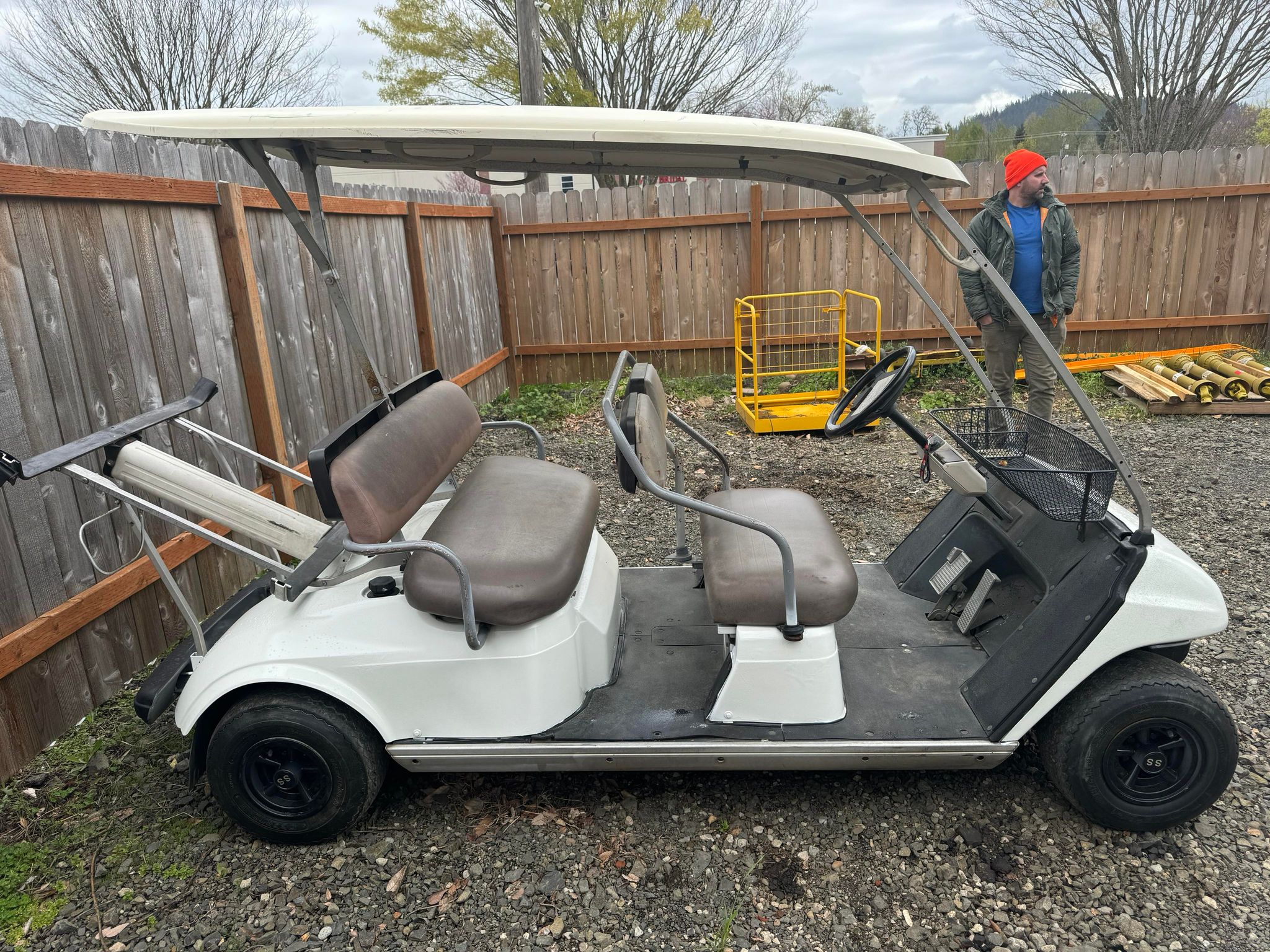 Santa's Slay: Base vehicle: 2010 Yamaha G23